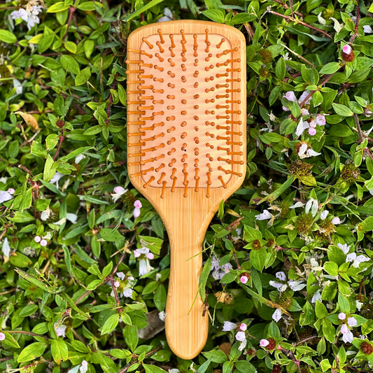 Nourish-Vida Natural Bamboo Comb